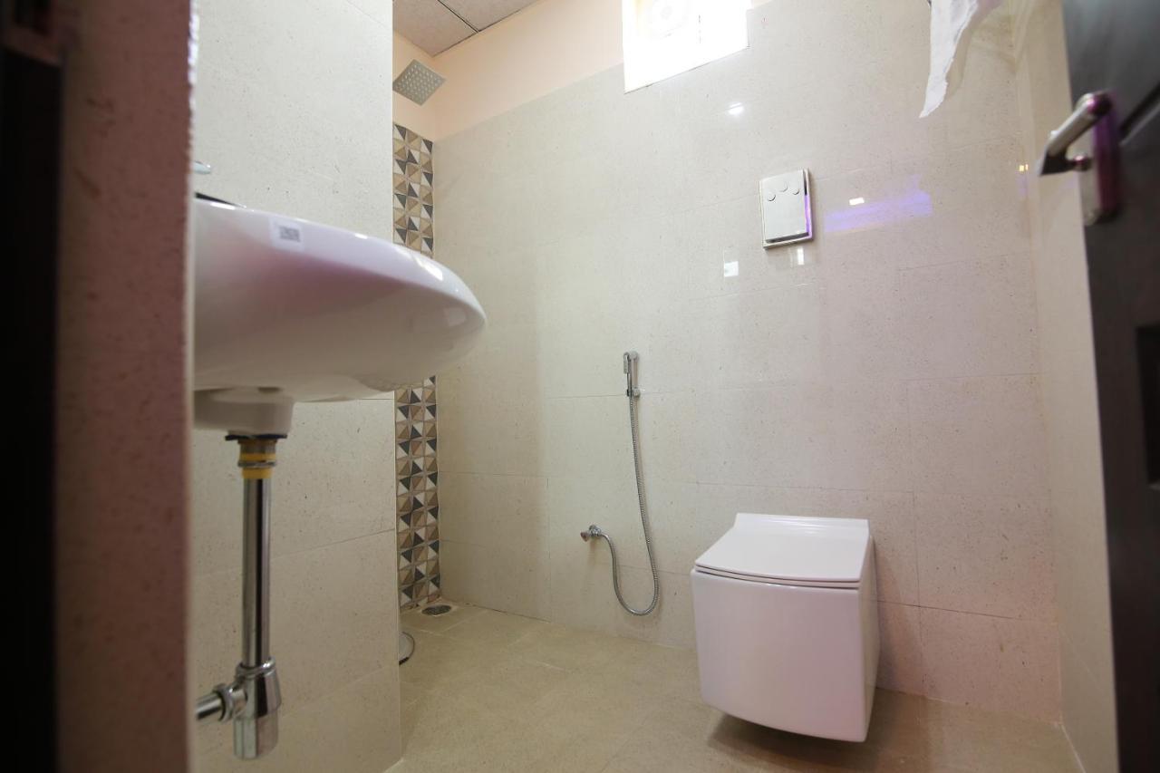 Hotel Apple Suites Bangalore Exteriör bild