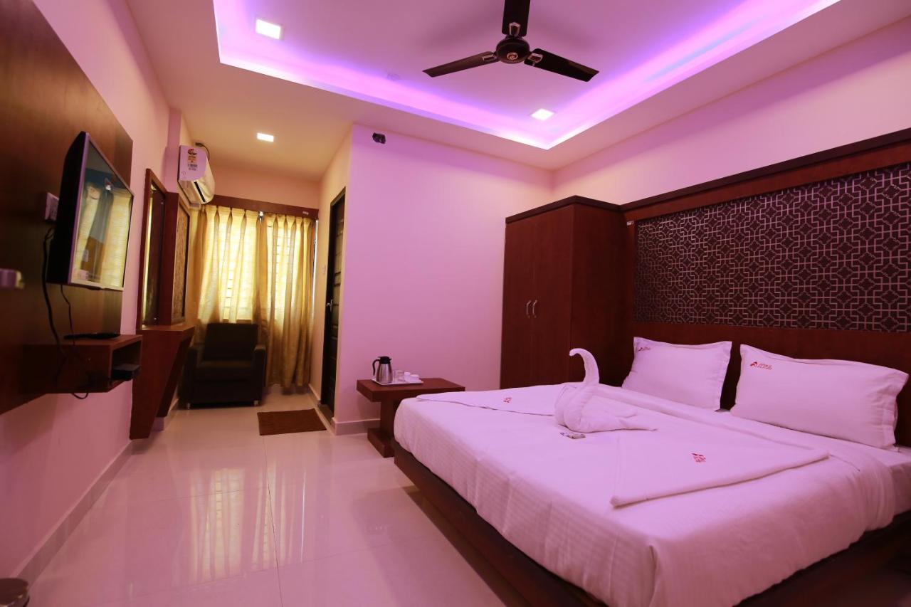 Hotel Apple Suites Bangalore Exteriör bild