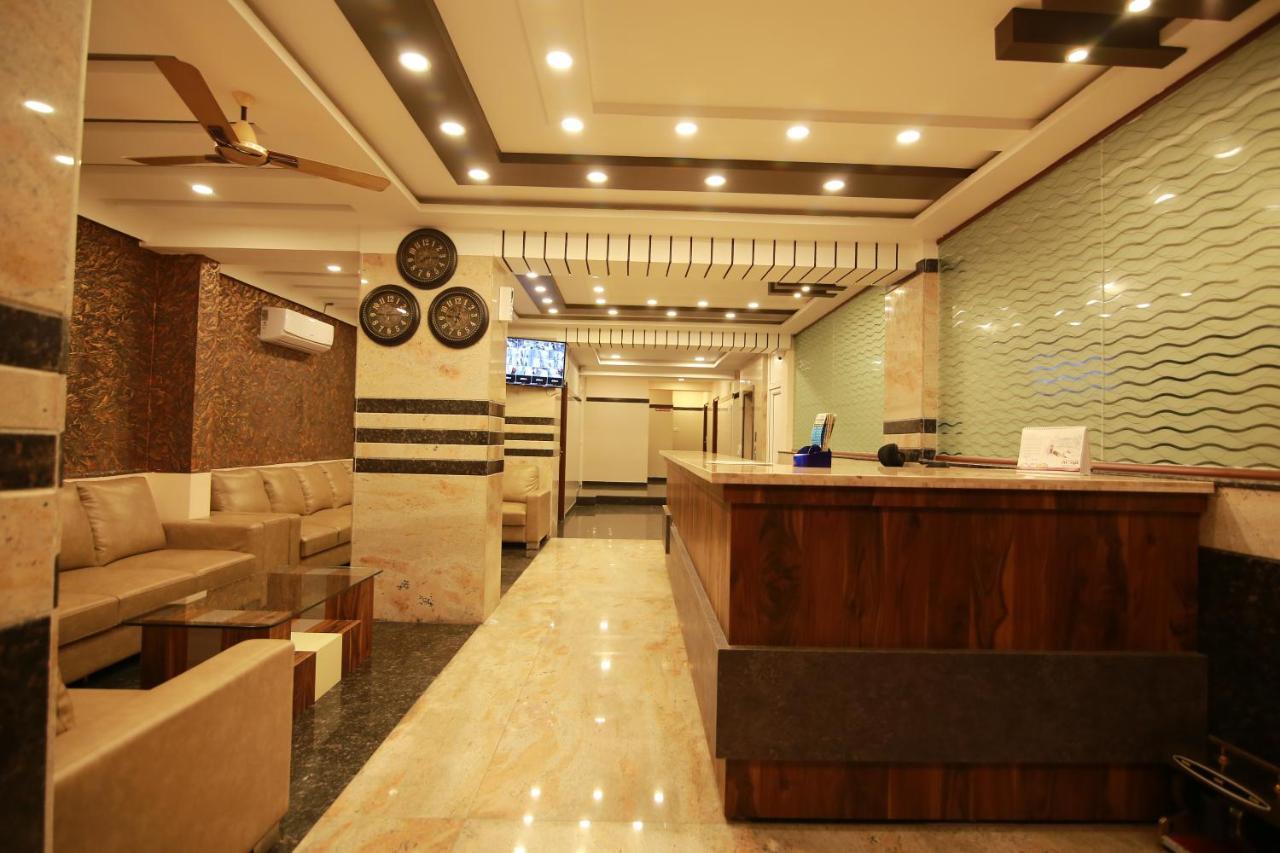 Hotel Apple Suites Bangalore Exteriör bild