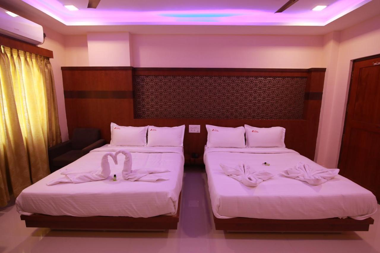 Hotel Apple Suites Bangalore Exteriör bild