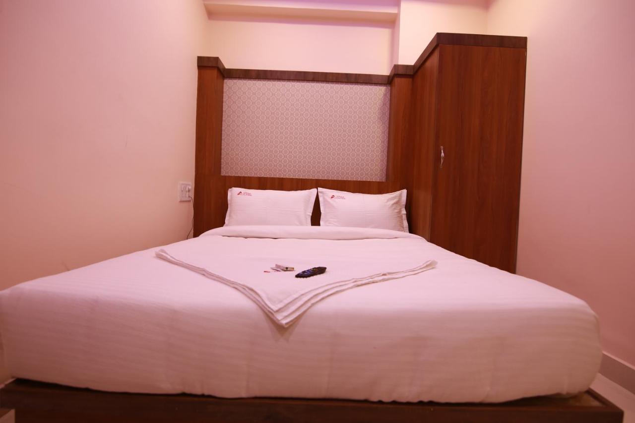 Hotel Apple Suites Bangalore Exteriör bild