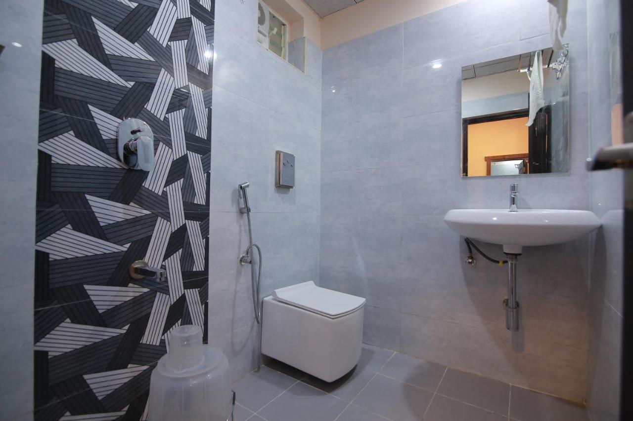 Hotel Apple Suites Bangalore Exteriör bild