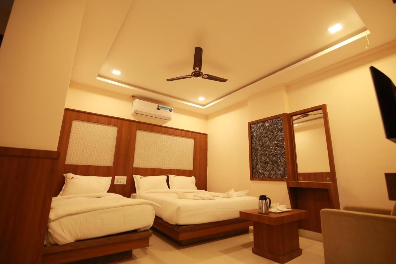 Hotel Apple Suites Bangalore Exteriör bild