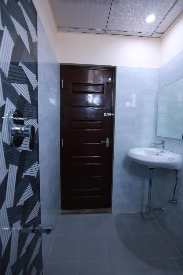 Hotel Apple Suites Bangalore Exteriör bild